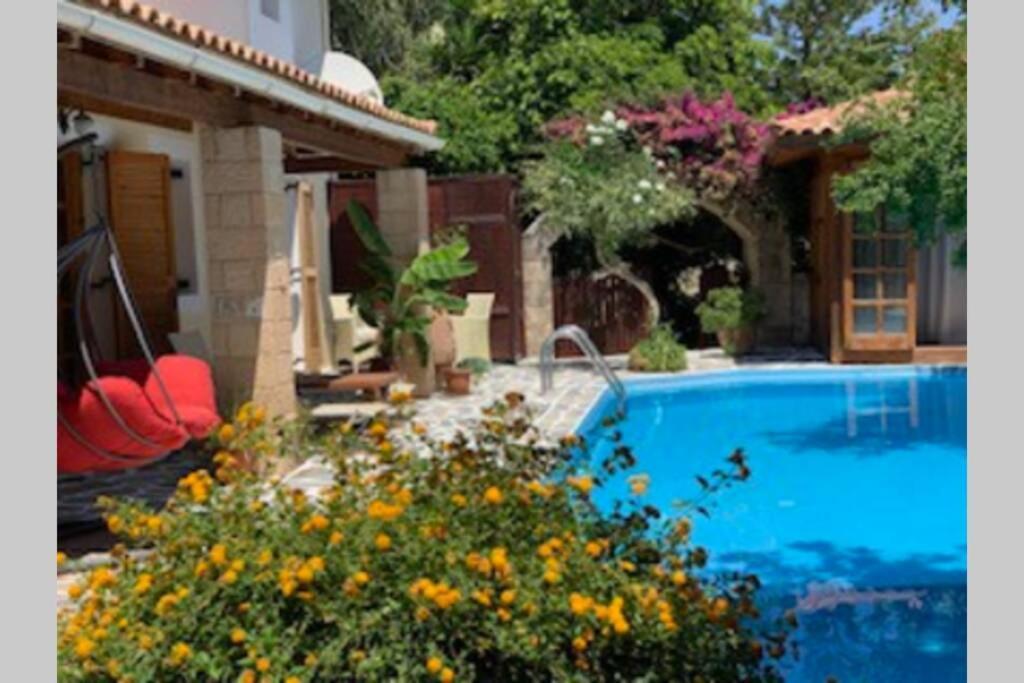 Villa Grande Pigi  ภายนอก รูปภาพ